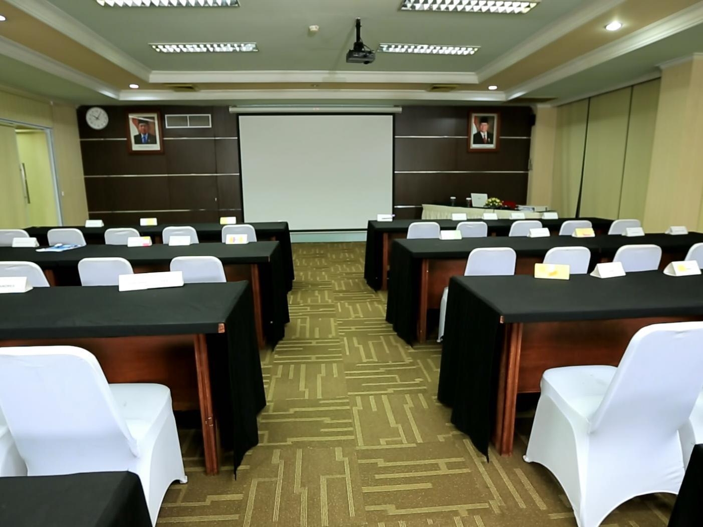 Patra Comfort Cakarta Dış mekan fotoğraf